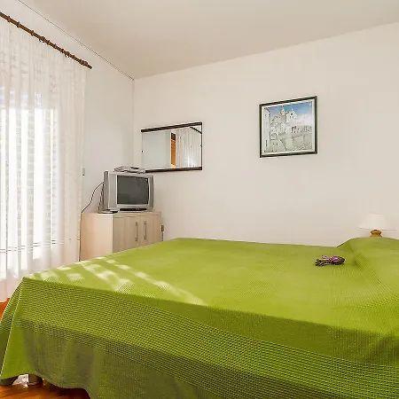 Miriana Apartment